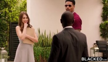 Busty Babes Fucking The Bodyguards